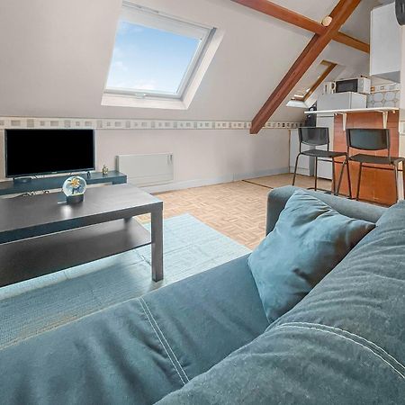Pied-A-Terre A Montluconアパートメント エクステリア 写真