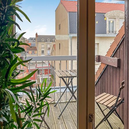 Pied-A-Terre A Montluconアパートメント エクステリア 写真