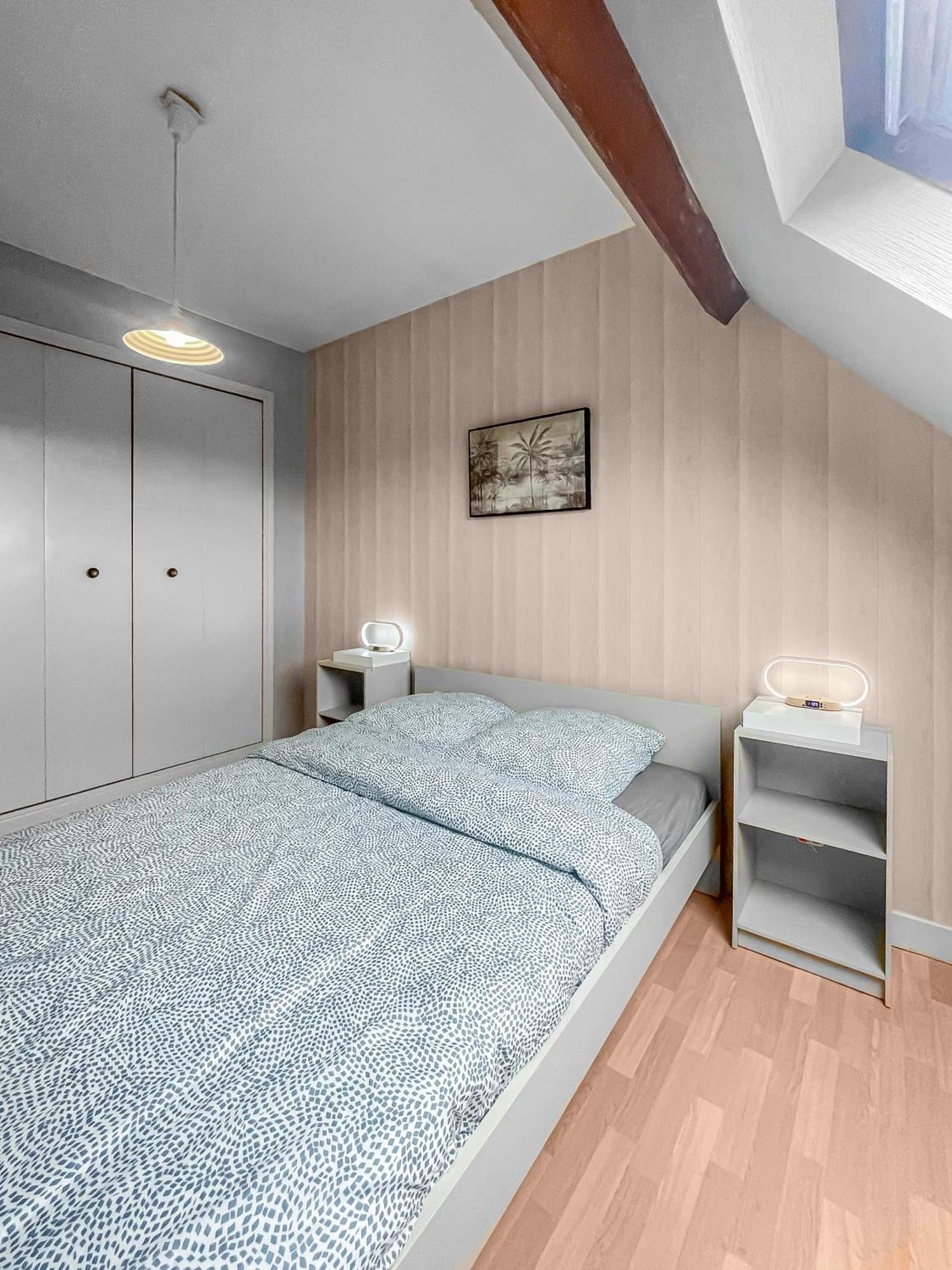 Pied-A-Terre A Montluconアパートメント エクステリア 写真